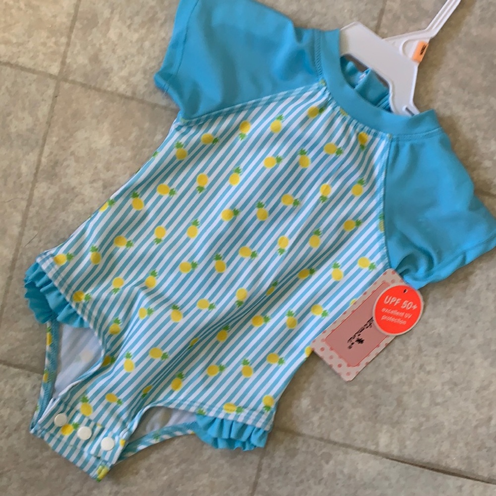 🎉🎉HP🎉🎉Floatimini Swimsuit UPF 50+ 12M 💙🍍